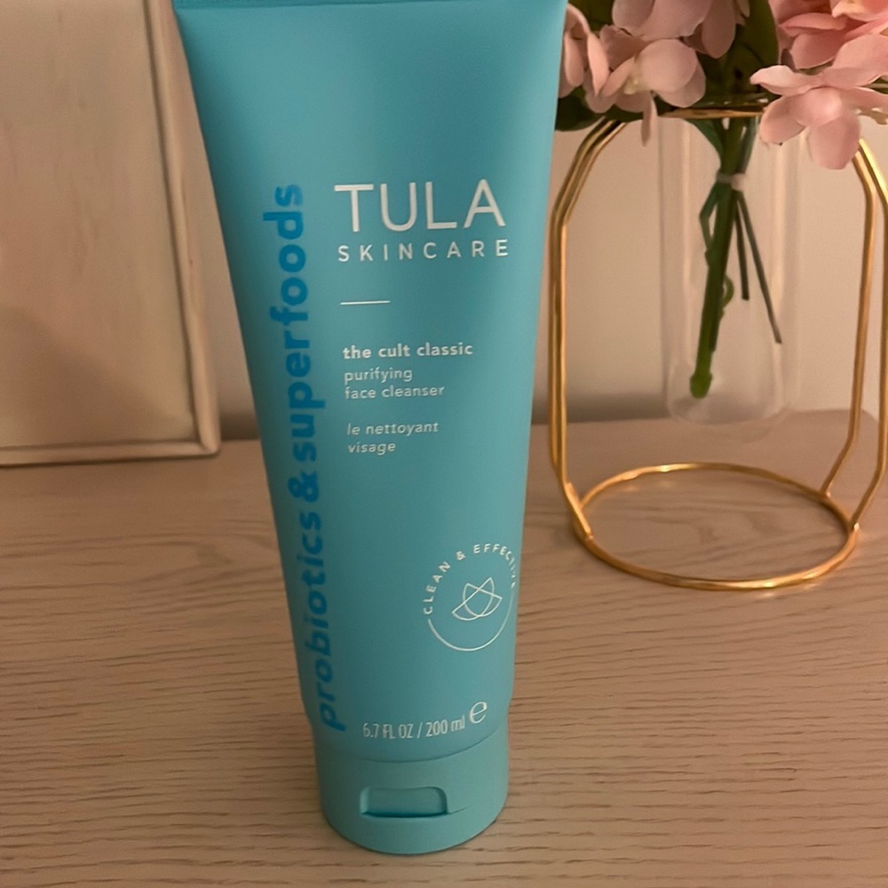 Tula the cult classic Purifying Face Wash